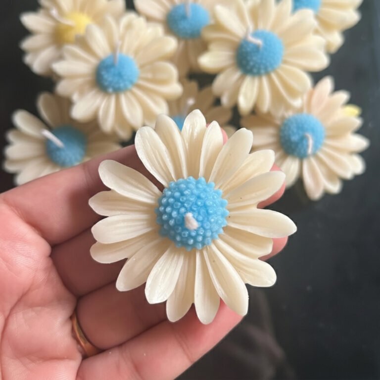Daisy Flower Candles – Pack of 5 | Handcrafted  Candles for Gifts & Home Décor